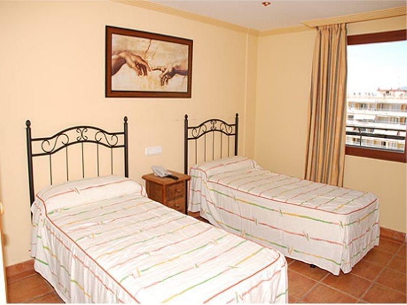 Apartamentos Mediterraneo Marbellac Extérieur photo